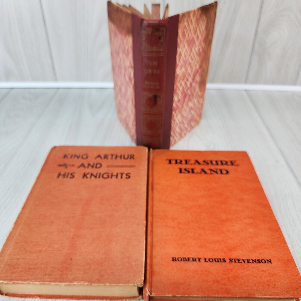 Vintage Lot of 3 Youth Books Tom Sawyer Treasure Island King Arthur HC FLAWS